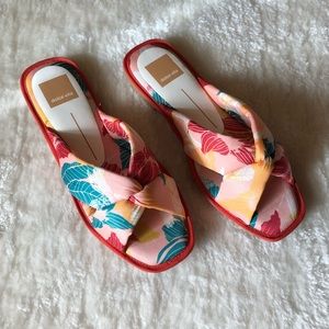 🌺Dolce Vita Ondreas Knotted Slides NIB🌸